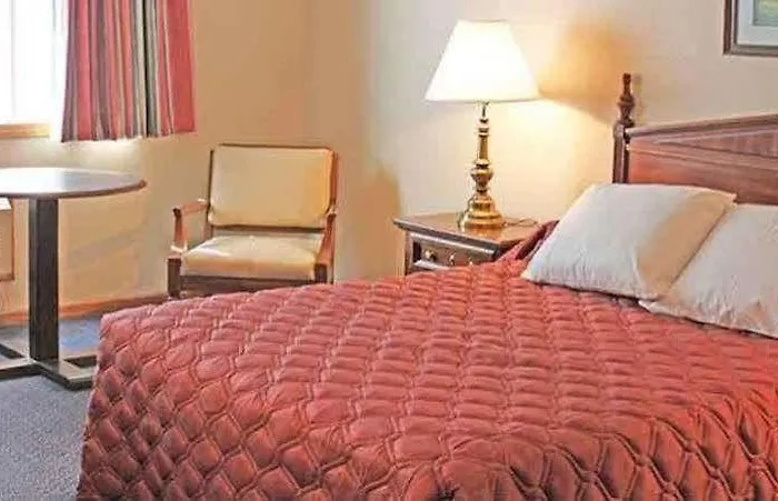 Iron Road Inn