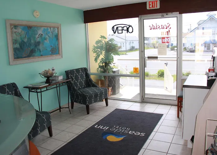 Seaside Inn & Suites