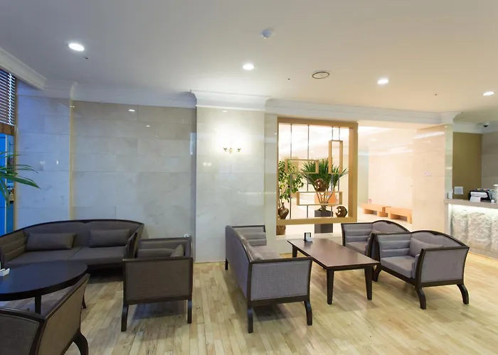 Fontana Beach Hotel