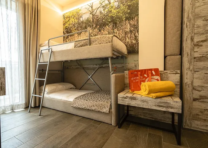 Hotel Ambassador