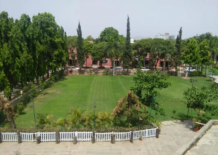 Oriental Palace Resorts In Udaipur City Centre