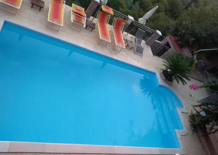 Apartments Villa Cucuk
