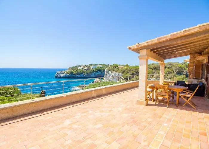 Beautiful Private Villa On The Sea