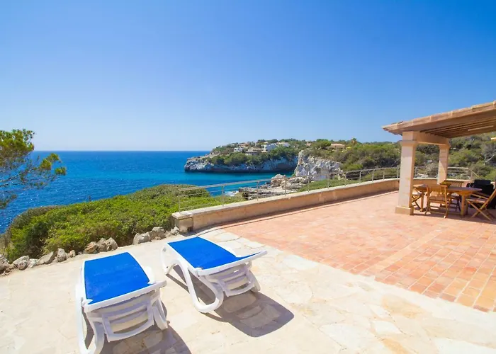 Beautiful Private Villa On The Sea