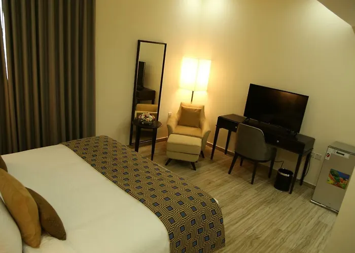 Uptown Hotel Apartment Fujairah By Gewan