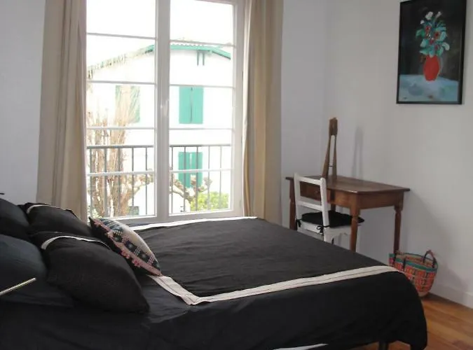 IBERIA 1 appartement T3 à 200 m de la plage avec parking privé