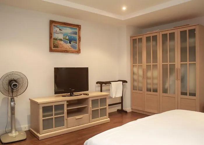 Jomtien Beach Penthouses Condo
