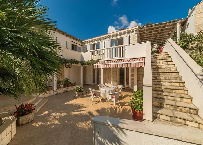 Apartments Villa Diha