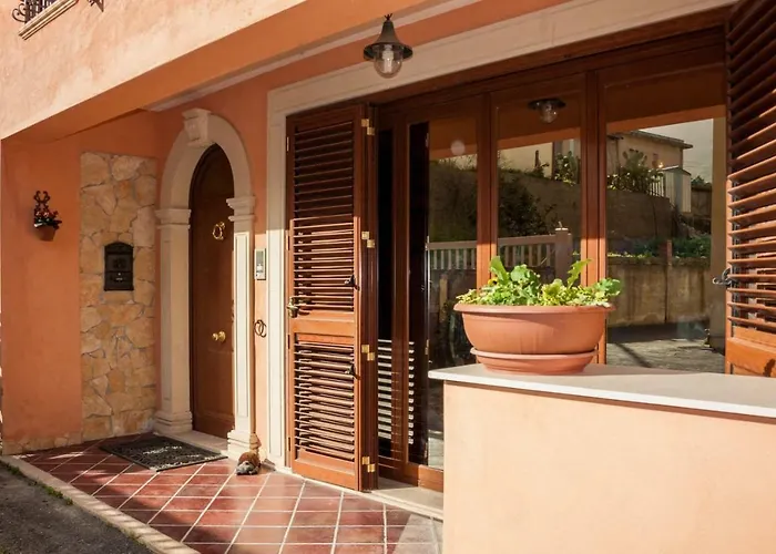 Casa La Ferula apt2 vicino al mare e Taormina con balcone