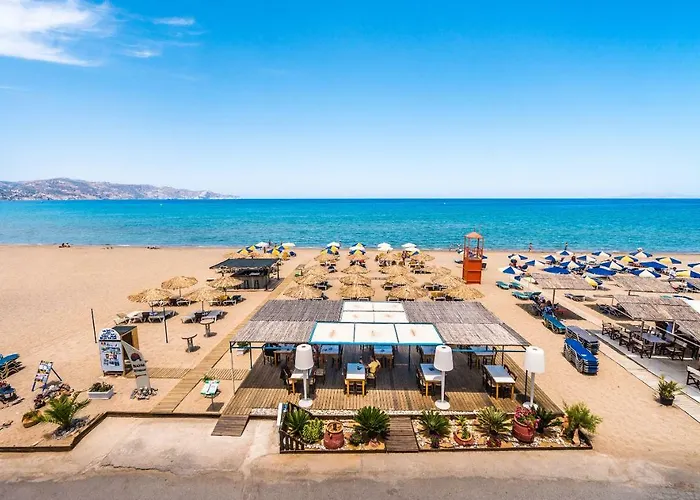 Ermis Luxury Suites & Apartments