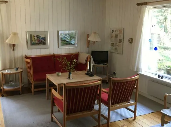Midtvejshuset