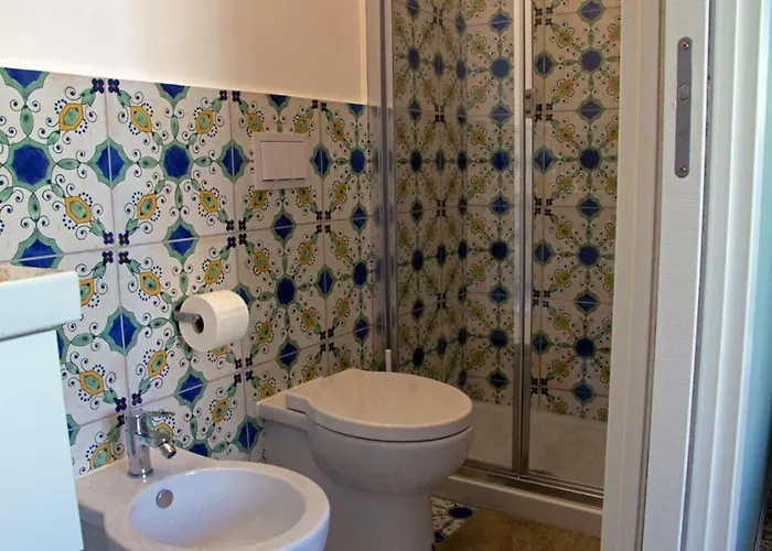 Valente Rooms