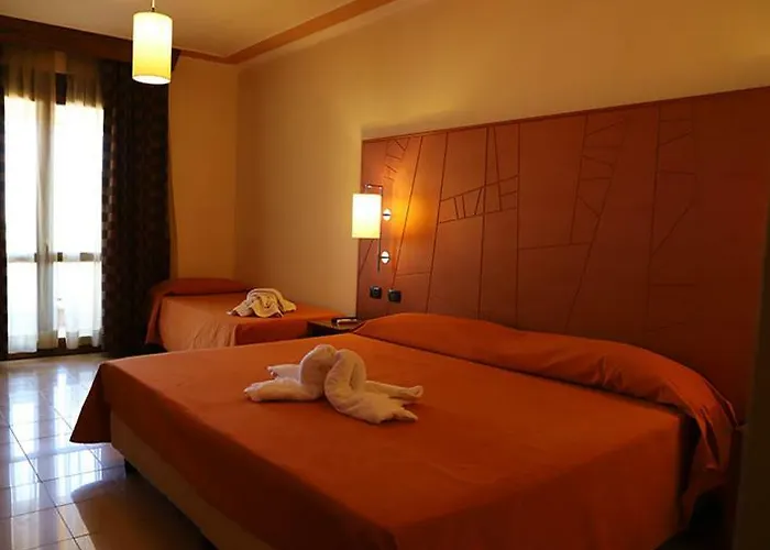 Laghi Room Only