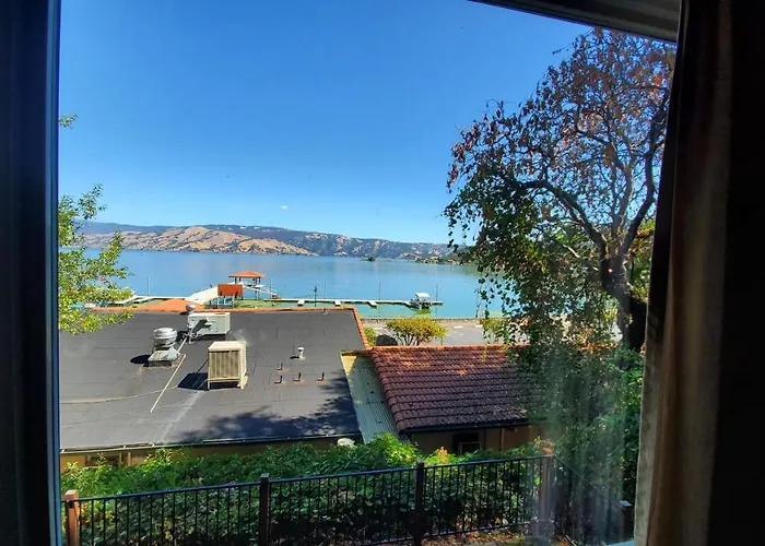 Clear Lake Vista Resort