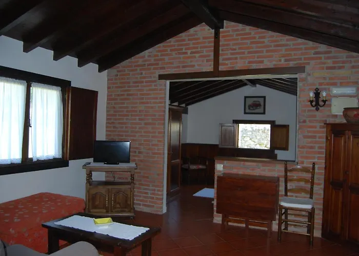 Apartamentos El Perujo