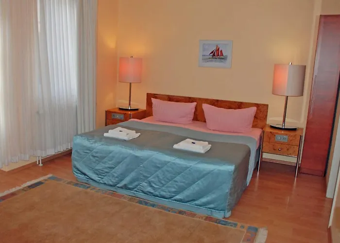 Das kleine Hotel und Ferienwohnungen auf Mönchgut!