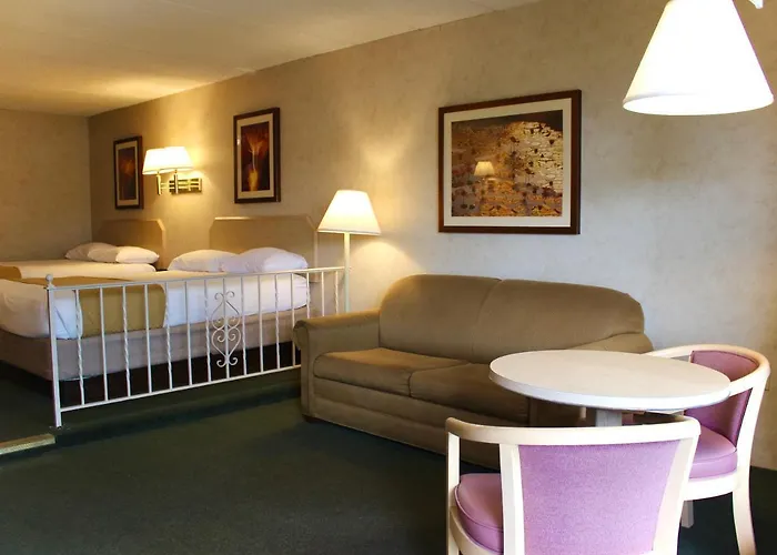 Impala Island Inn